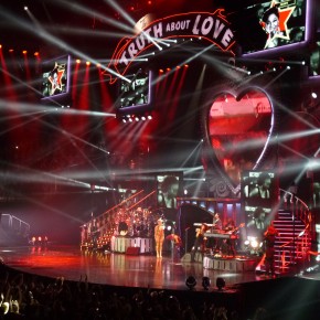 LED screens make a fantastic display at Pink's 'Truth about Love' worldwide tour