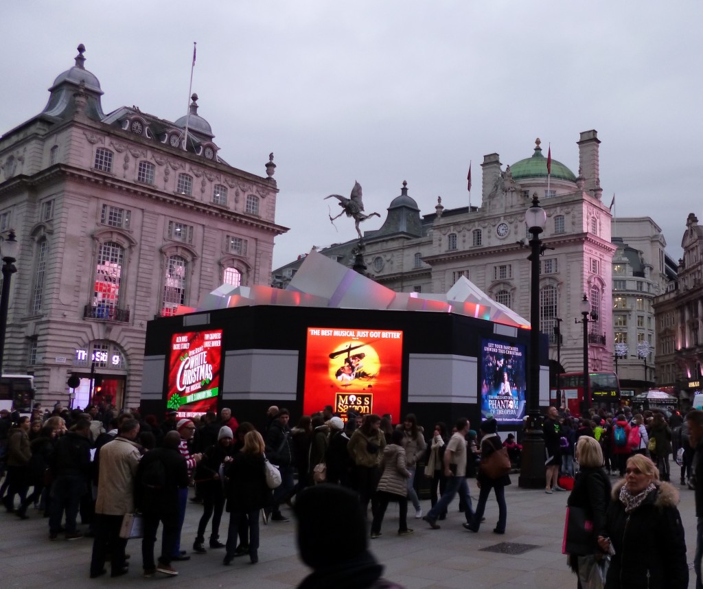 Eros Piccadilly HRi Blitz Dec 2014 (2)